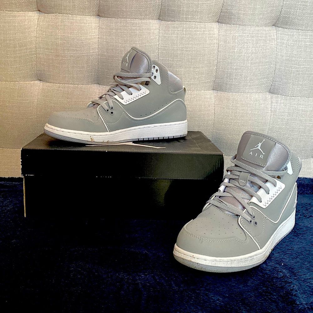 Boys 6 1/2 Jordan 1 Flight
